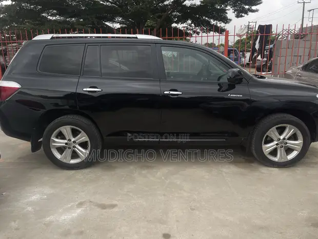Toyota Highlander Limited 2010 Black - 1