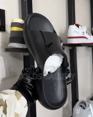 Zara Pool Slides (Baki, Girman 43)