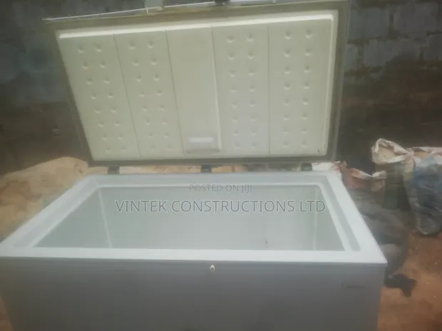 Restpoint 300L Chest Deep Freezer - 1