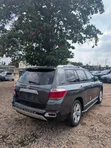 Toyota Highlander 2013 Gray - 4