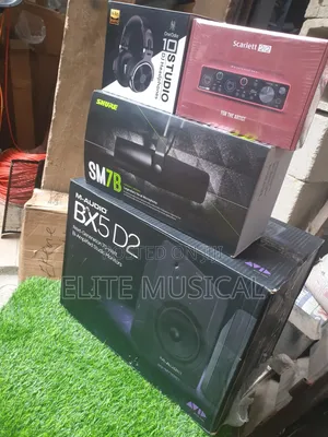 Shure SM7B, Focusrite Scarlett 2i2, OneOdio Headphones, M-Audio BX5-D2