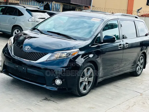 Toyota Sienna SE 2019 - 1