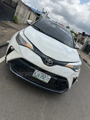 Toyota C-HR 2019 Belgium Standard