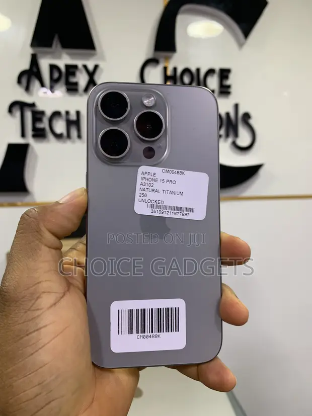 Apple iPhone 15 Pro 256GB Silver - 1