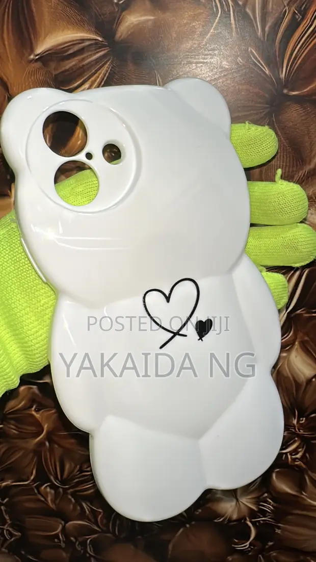 Fashionable Teddy Phone Case for iPhone 16 Plus - 1