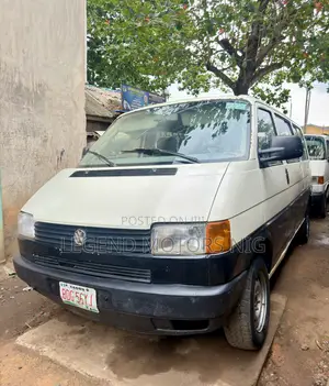 Volkswagen Transporter 2005 Fari