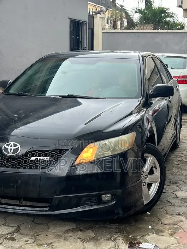 2008 Toyota Camry SE 2.4L Black Sedan - 1