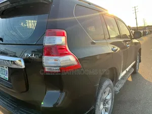 Toyota Land Cruiser Prado 2015 Black