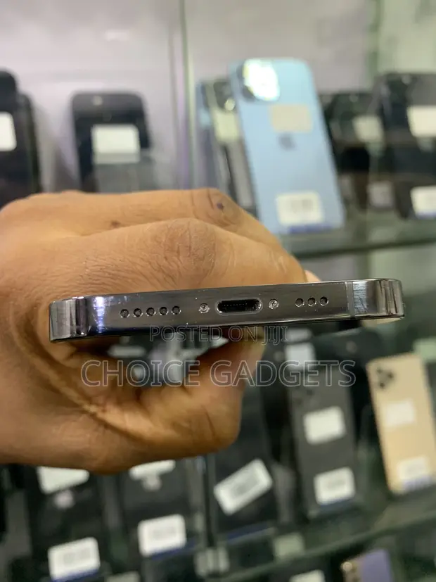 Apple iPhone 13 Pro 128GB Graphite - 1