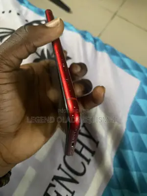 Apple iPhone XR 64GB Jaja (An Yi Amfani Da Shi)