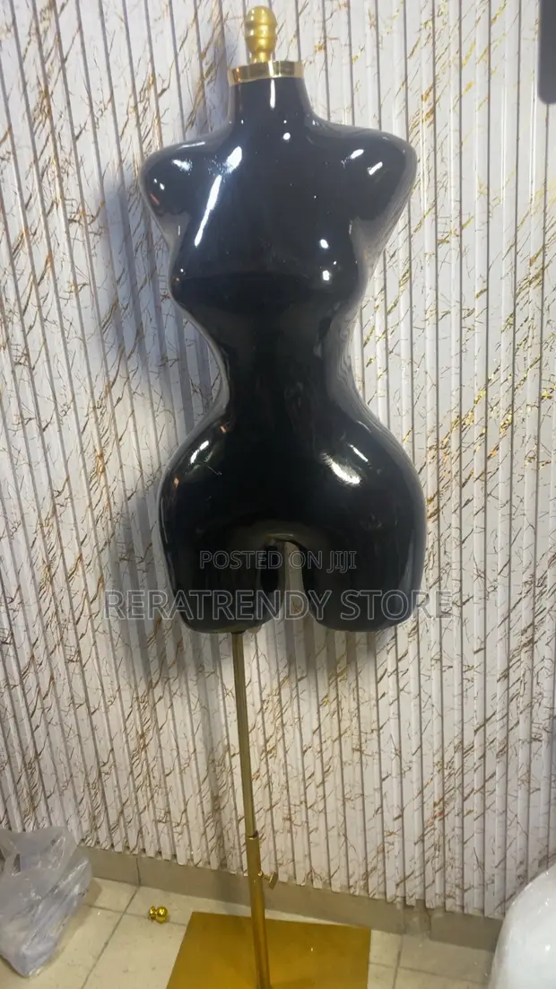 Fiber BBL White Female Mannequin - 1