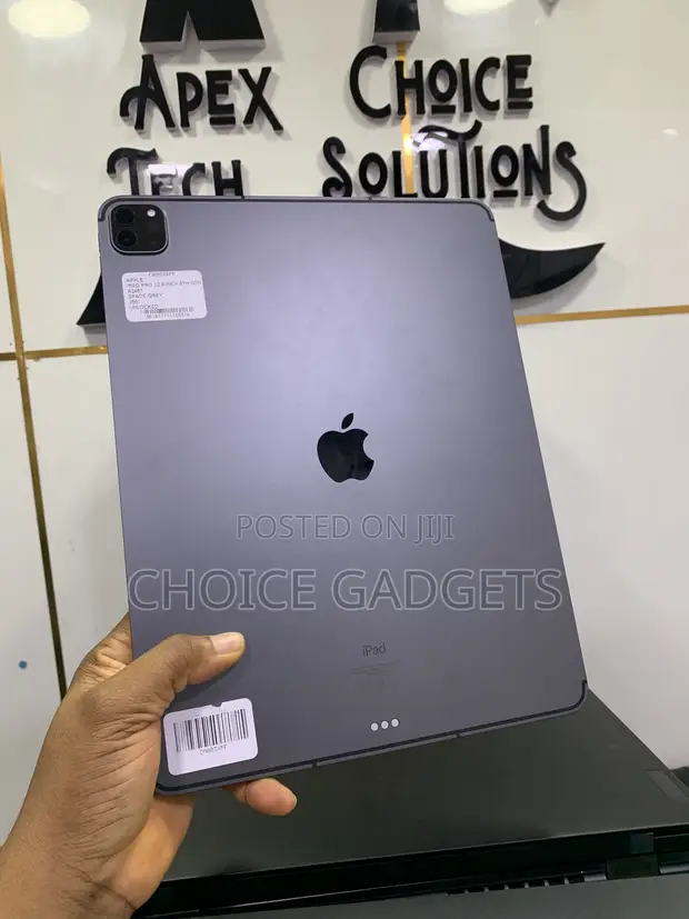 Apple iPad Pro 11" (2020) 256GB Grey - 1