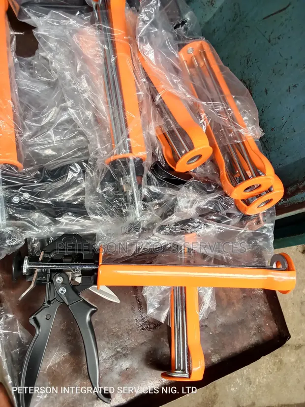 High Pressure Silicone Gun - 1