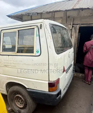 Volkswagen Transporter 2005 Fari
