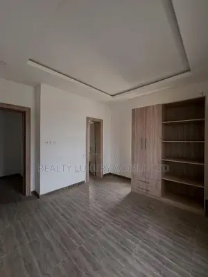 6-Bedroom Luxury Duplex don sayarwa a Guzape District, Abuja