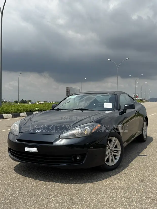Hyundai Tiburon 2008 Black - 1