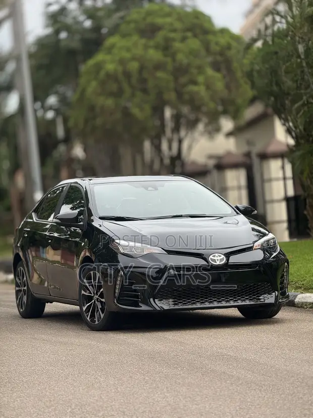 2018 Toyota Corolla SE - Foreign Used - 1