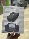 E99 Pro Max Drone Mai Ninka Tare da Kamara Biyu & Remote Mai Fuska - 1