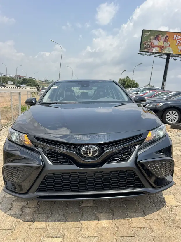 Toyota Camry SE 2022 Baki - 1