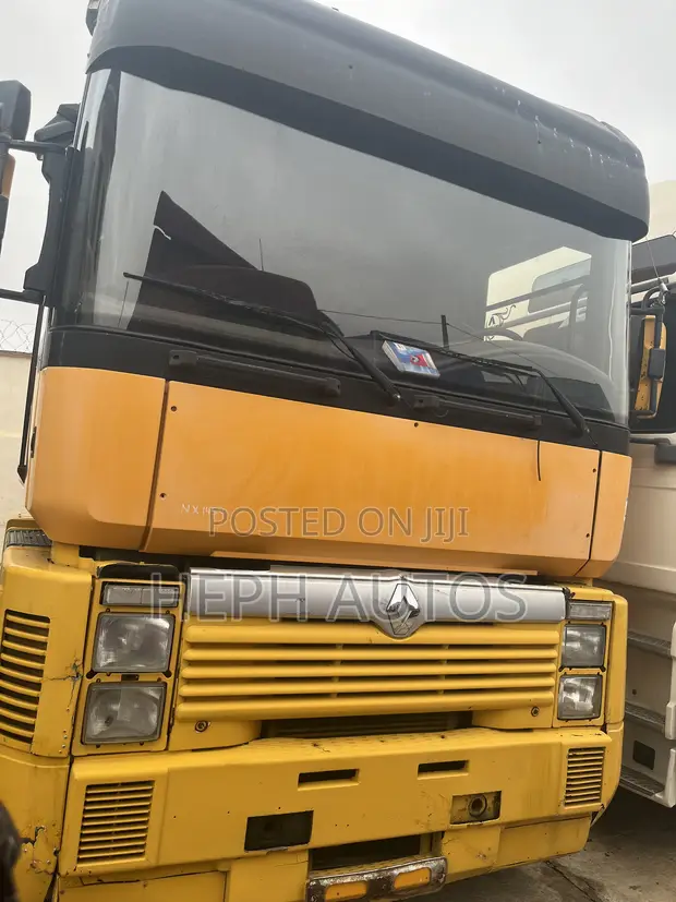 Renault AE Trailer Head Mai Kyau - 1