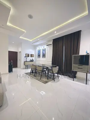 Babban Gidan Kwana Mai Kyau na Smart mai Dakuna 2 a Guzape, Abuja