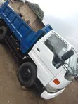 Toyota Dyna 200 Tipper Truck - Wadda Aka Yi Amfani Da Shi - 2