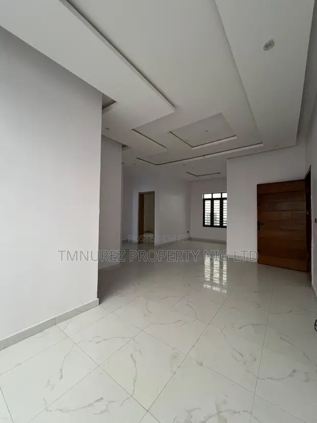 Gidan haya na dakuna 2 a Abraham Adesanya Estate - 1