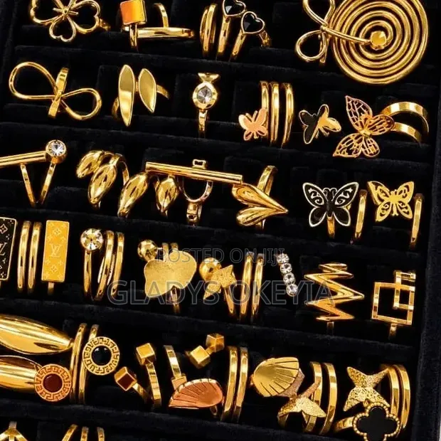 LR Jewellery Set - Gold, Women's, Brand New - 1