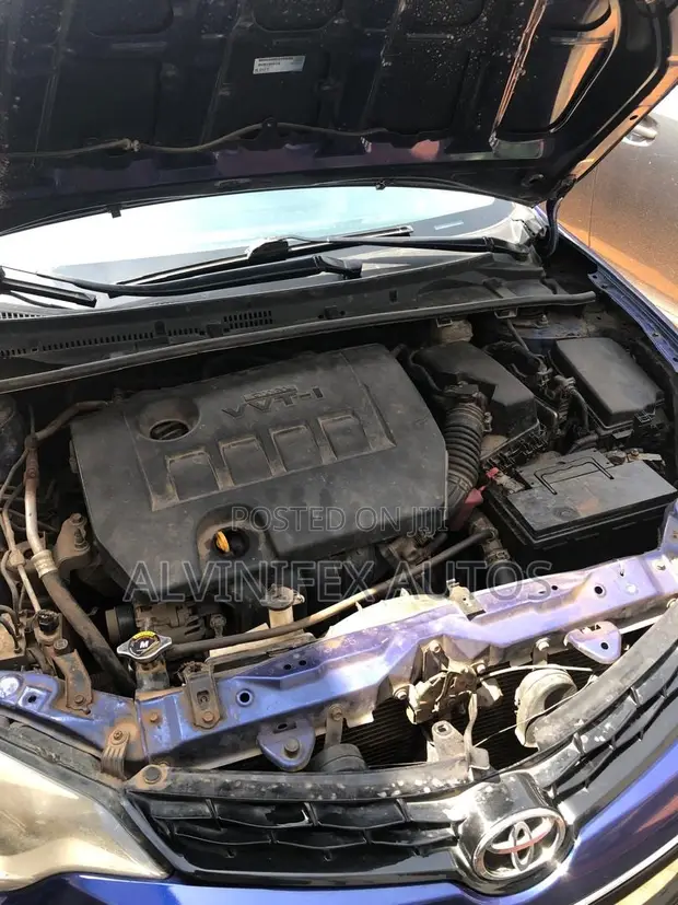 2015 Toyota Corolla Blue - 1