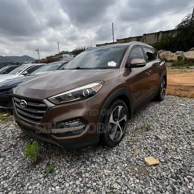2017 Hyundai Tucson Sport FWD SUV Brown - 1
