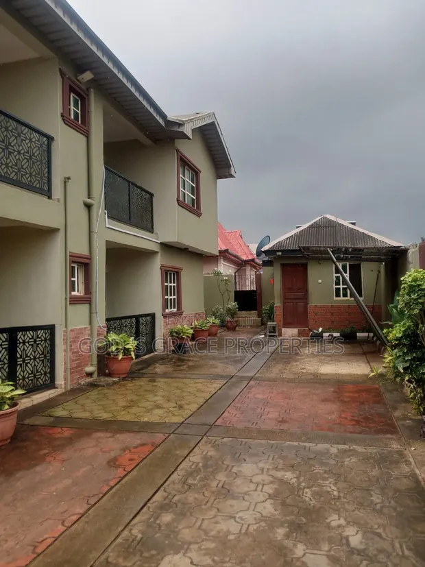 3 Bedroom Block of Flats na Rawa a Ijede / Ikorodu - 1