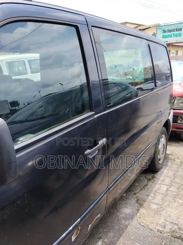 Mercedes-Benz Vito 2002 Diesel Bus - 1