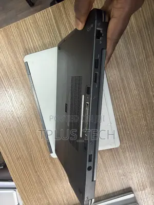 Dell Latitude E7250 Laptop 8GB RAM, 256GB SSD