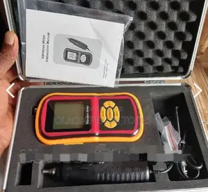 Digital Vibration Meter (Benetech GM63B Style)