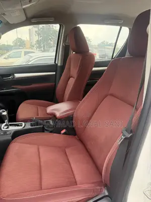 2017 Toyota Hilux White