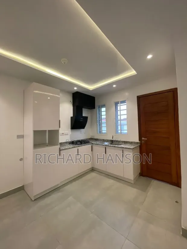 20-Bedroom Block of Flats in Parkview, Ikoyi for Rent - 1