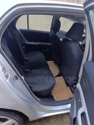 Toyota Yaris 2009 Silver