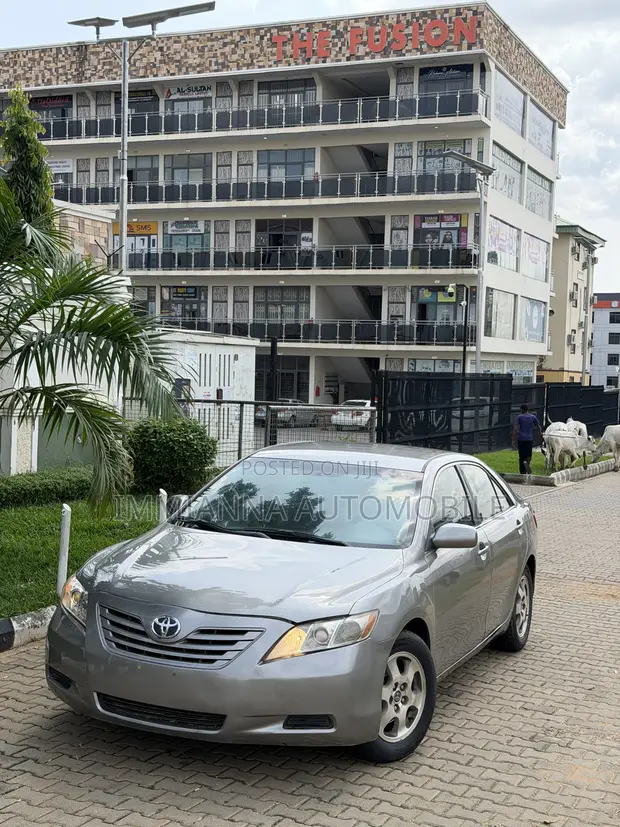 Toyota Camry 2.4 2008 Silver - 1