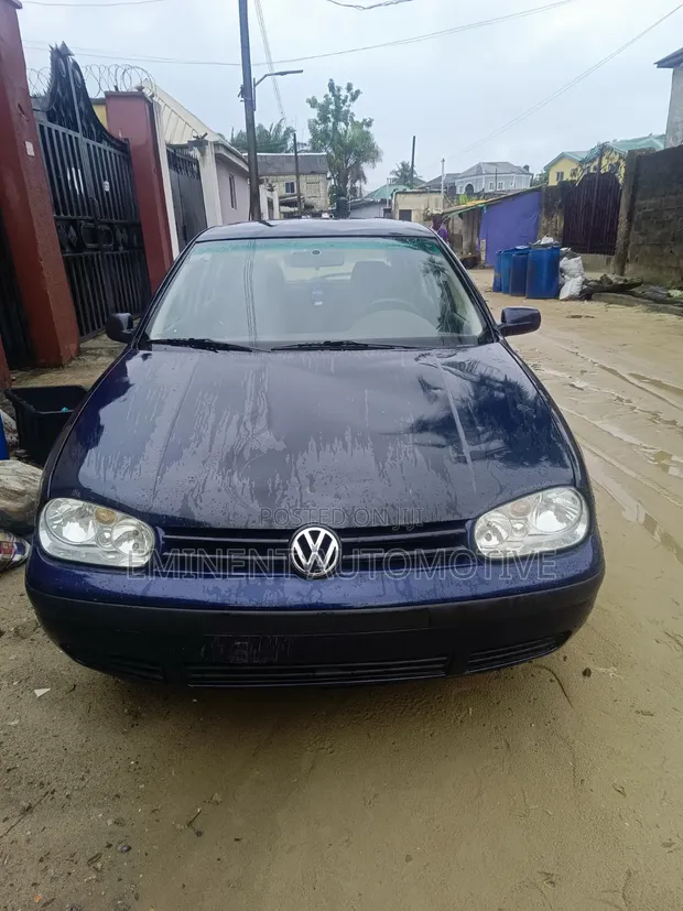 Volkswagen Golf 1.6 Hatchback 2003 Blue - 1