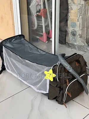 Balanju Diaper Mai Ayyuka Da Yawa - Tafiya Da Jariri
