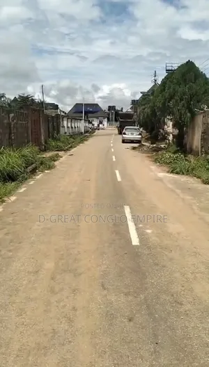 100x100ft Land with Deed at Okpanam Road