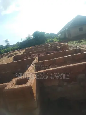 3 Bedroom Flat da 2 Room/Parlour Units a Kan 50x100ft Plot