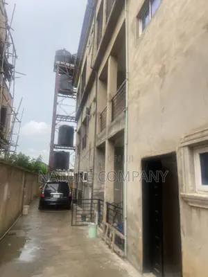 3 Bedroom Block of Flats don haya a Opic Estate, Ojodu