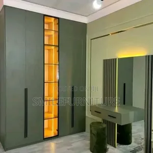 Home Interiors Masters Wardrobe - 8ft x 10ft