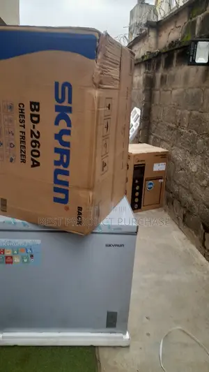 New Skyrun 260L Chest Freezer BD-260A