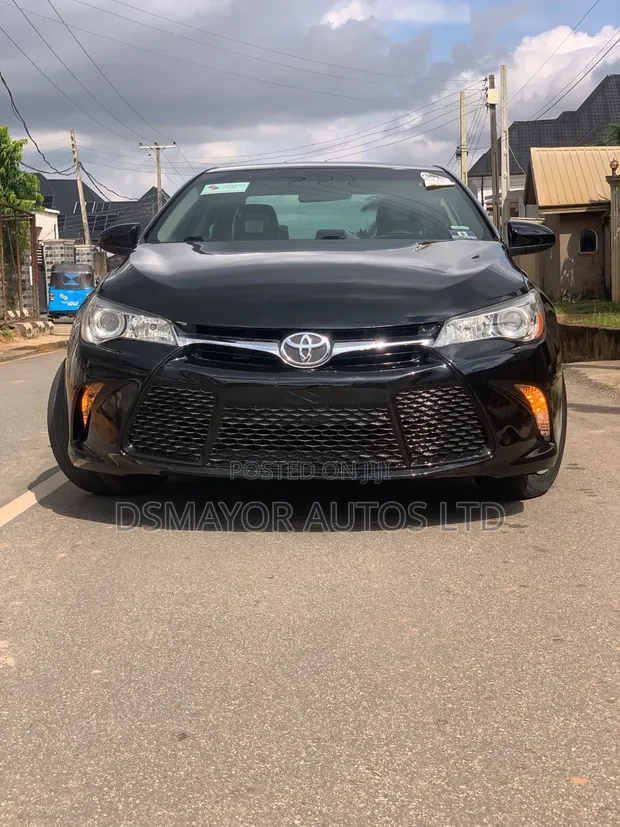 2015 Toyota Camry LE Foreign Used - 1