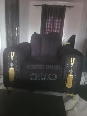 Single Sofa - Neatly Used