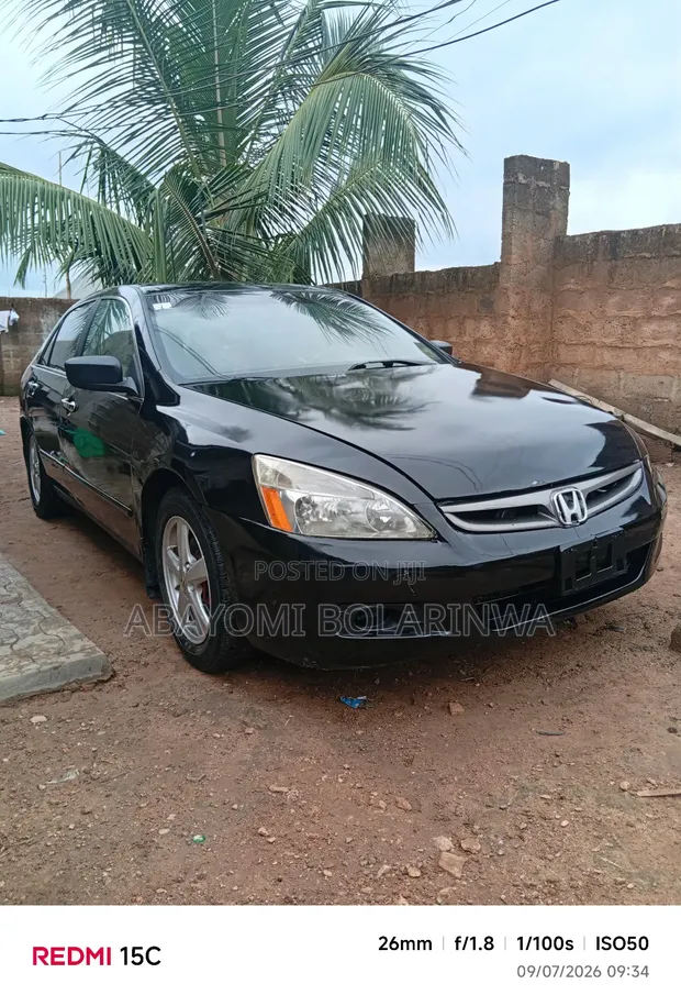 Honda Accord Automatic 2004 Black - 1