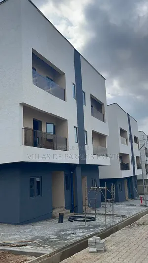 5-Bedroom Semi-Detached Duplex in Villas De Paradis, Durumi for Sale