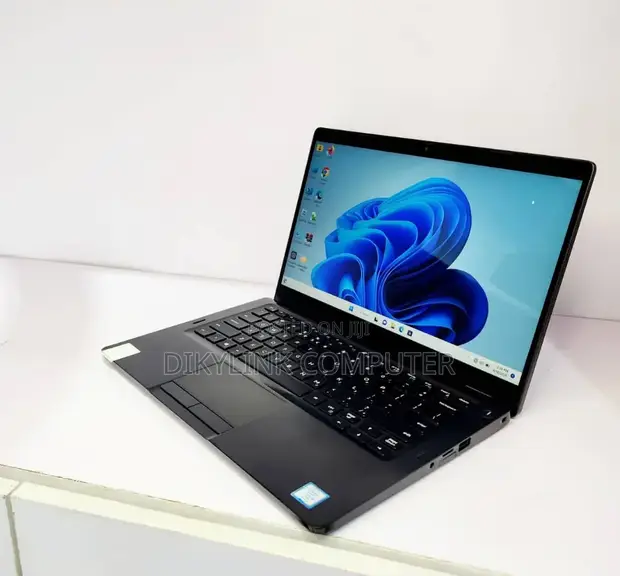 Dell Latitude 5300 2-in-1 Laptop, 8GB RAM, 256GB SSD - 1